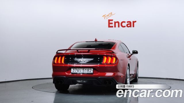 Ford Mustang 2020 — photo 4