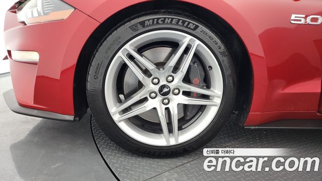 Ford Mustang 2020 — photo 5