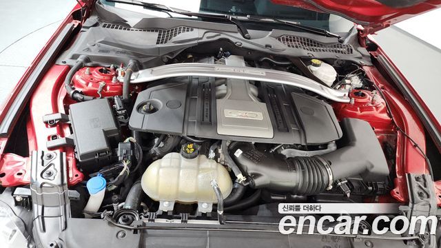 Ford Mustang 2020 — photo 6