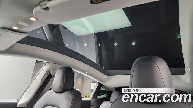 Tesla Model Y 2021 — photo 25