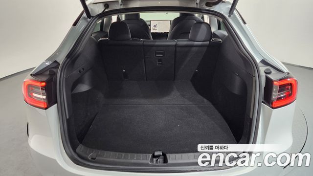 Tesla Model Y 2021 — photo 26