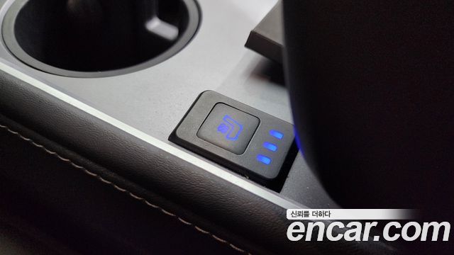 Tesla Model Y 2021 — photo 31