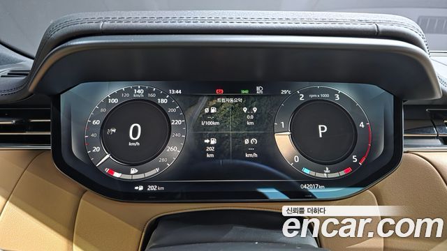 Land Rover Range Rover Sport 2023 — photo 11