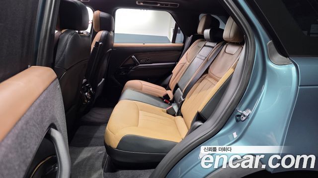 Land Rover Range Rover Sport 2023 — photo 17