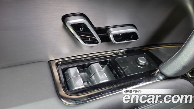 Land Rover Range Rover Sport 2023 — photo 29