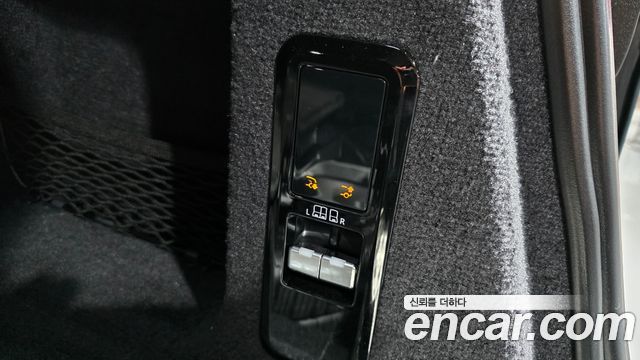 Land Rover Range Rover Sport 2023 — photo 30