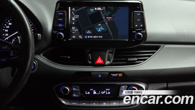 Hyundai i30 2020 — photo 20