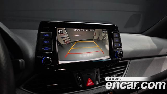 Hyundai i30 2020 — photo 21