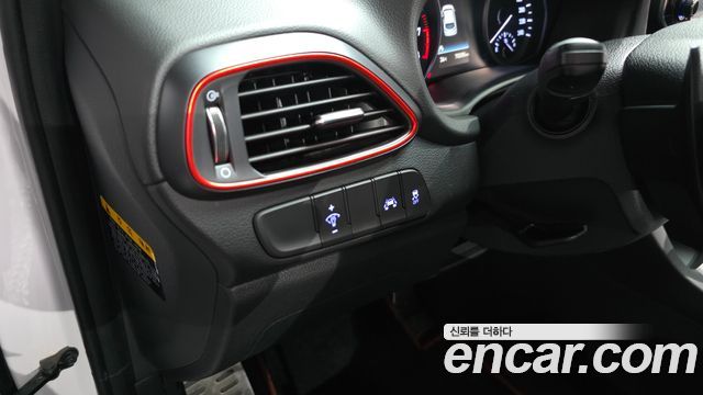 Hyundai i30 2020 — photo 30