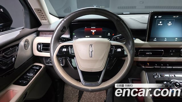 Lincoln Aviator 2022 — photo 19