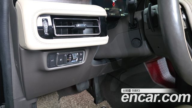 Lincoln Aviator 2022 — photo 30