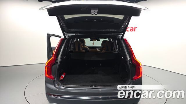 Volvo XC90 2020 — photo 20