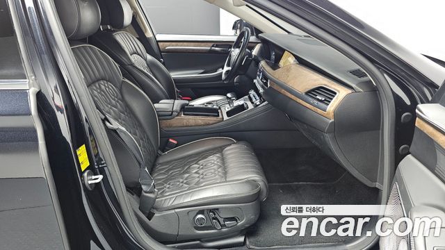 Genesis G90 2019 — photo 12