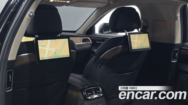 Genesis G90 2019 — photo 19