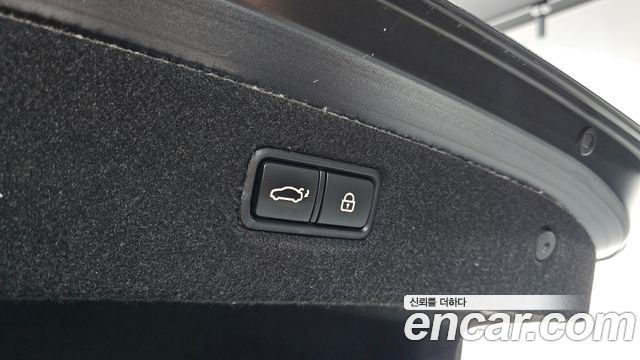 Genesis G90 2019 — photo 20