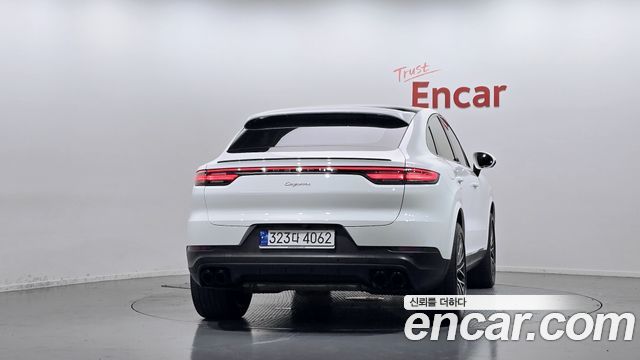 Porsche Cayenne 2023 — photo 4