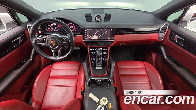 Porsche Cayenne 2023 — photo 10