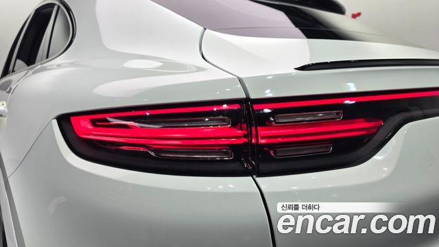 Porsche Cayenne 2023 — photo 9