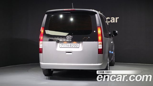 Hyundai Staria 2022 — photo 4