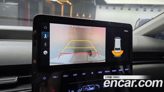 Hyundai Staria 2022 — photo 25