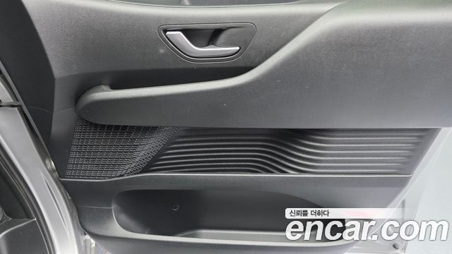 Hyundai Staria 2022 — photo 15