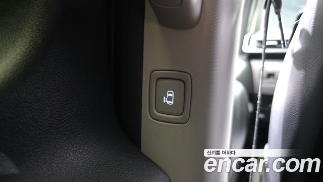 Hyundai Staria 2022 — photo 28