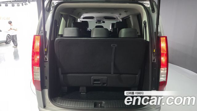 Hyundai Staria 2022 — photo 32