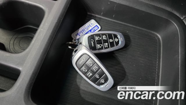 Hyundai Staria 2022 — photo 34
