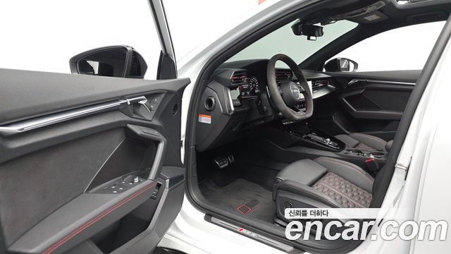 Audi RS3 2024 — photo 13