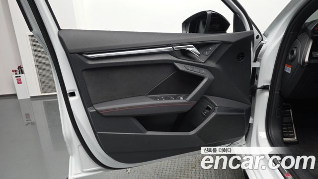 Audi RS3 2024 — photo 14