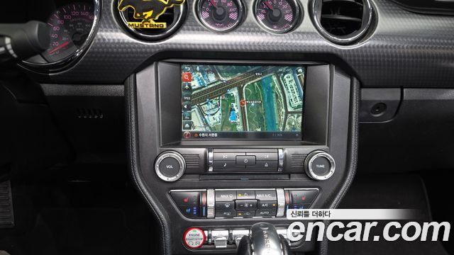 Ford Mustang 2017 — photo 31