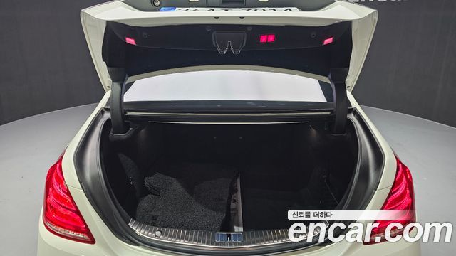 Mercedes-Benz S-Class 2017 — photo 20