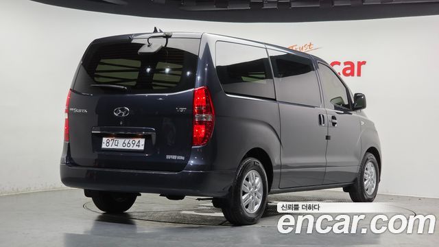Hyundai Starex 2018 — photo 2