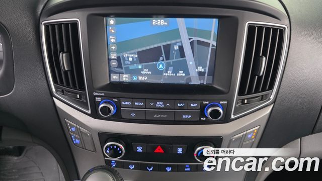 Hyundai Starex 2018 — photo 20