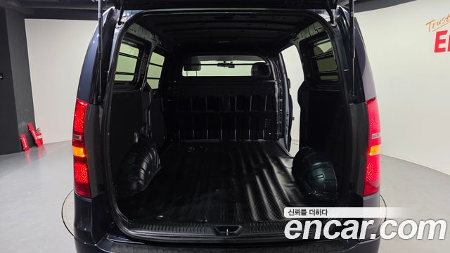Hyundai Starex 2018 — photo 25