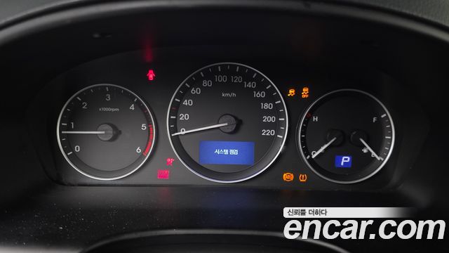 Hyundai Starex 2018 — photo 27