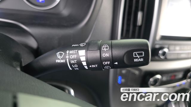 Hyundai Starex 2018 — photo 28