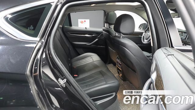 BMW X6 2017 — photo 12