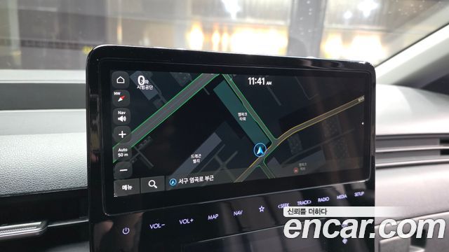 Hyundai Staria 2025 — photo 15
