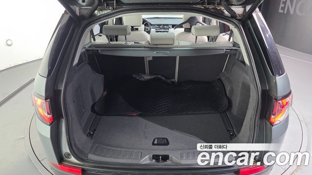 Land Rover Discovery Sport 2018 — photo 20