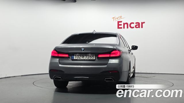 BMW 5-Series 2023 — photo 4