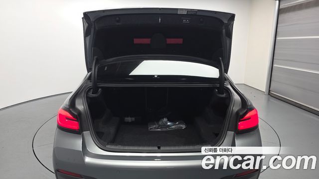 BMW 5-Series 2023 — photo 20