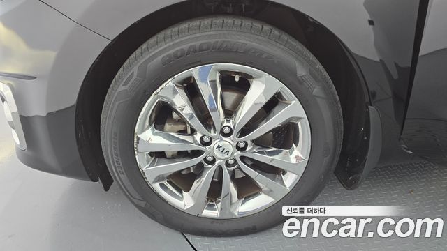Kia Canival 2016 — photo 5