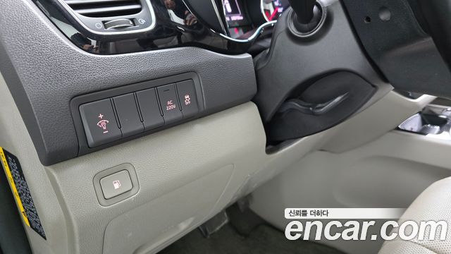 Kia Canival 2016 — photo 15