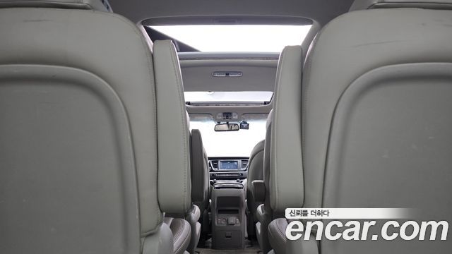 Kia Canival 2016 — photo 20