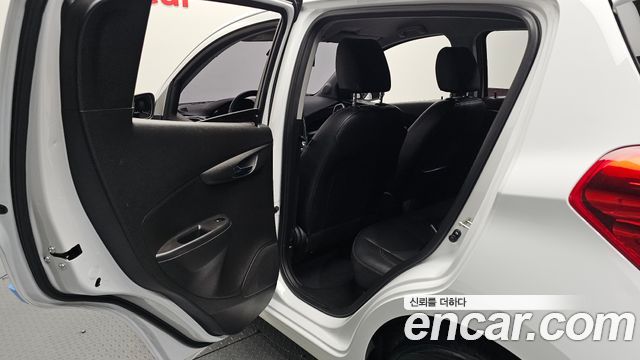 Chevrolet Korea Spark 2019 — photo 12