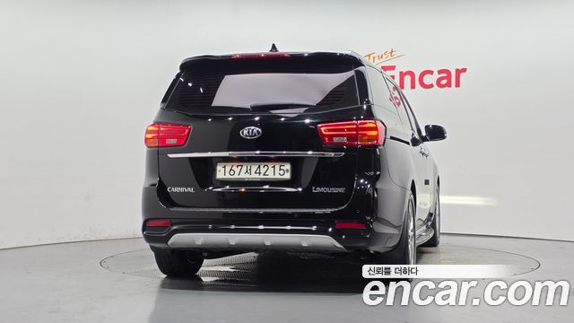 Kia Canival 2020 — photo 4