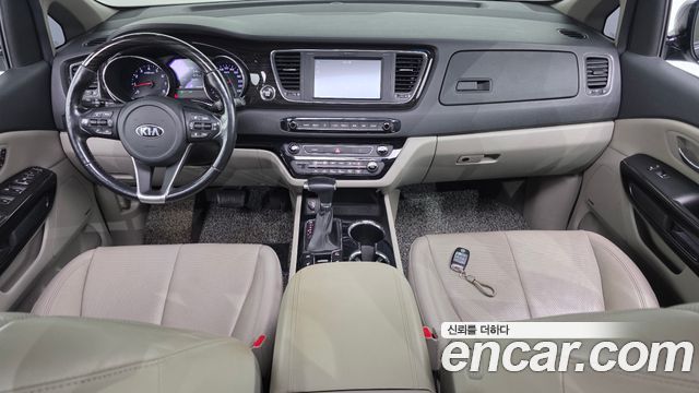 Kia Canival 2020 — photo 10