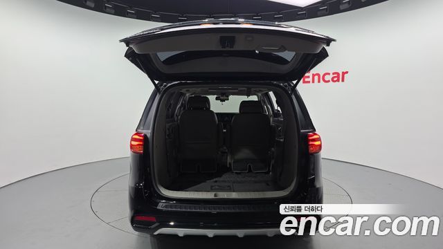 Kia Canival 2020 — photo 25