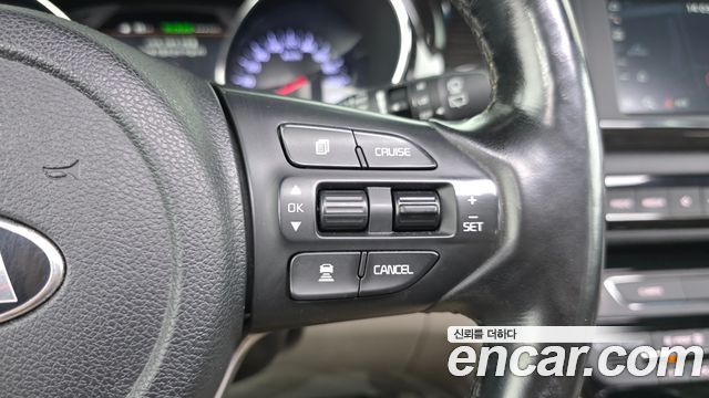 Kia Canival 2020 — photo 31